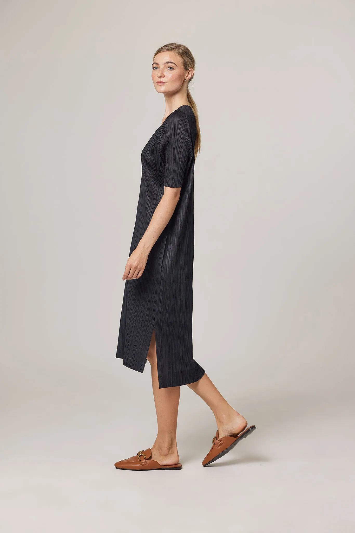 (Back in Stock) Erika Summer Plissé Satin Vneck Dress