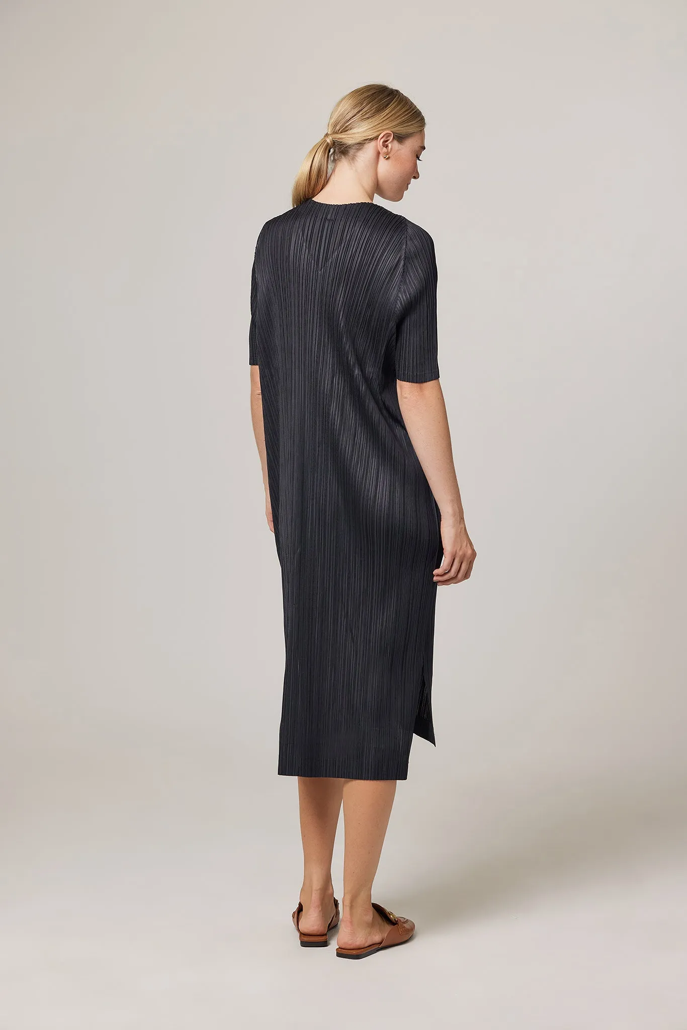 (Back in Stock) Erika Summer Plissé Satin Vneck Dress
